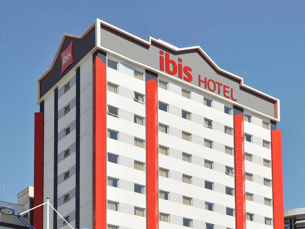 Ibis Vitoria Praia Do Canto Esterno foto