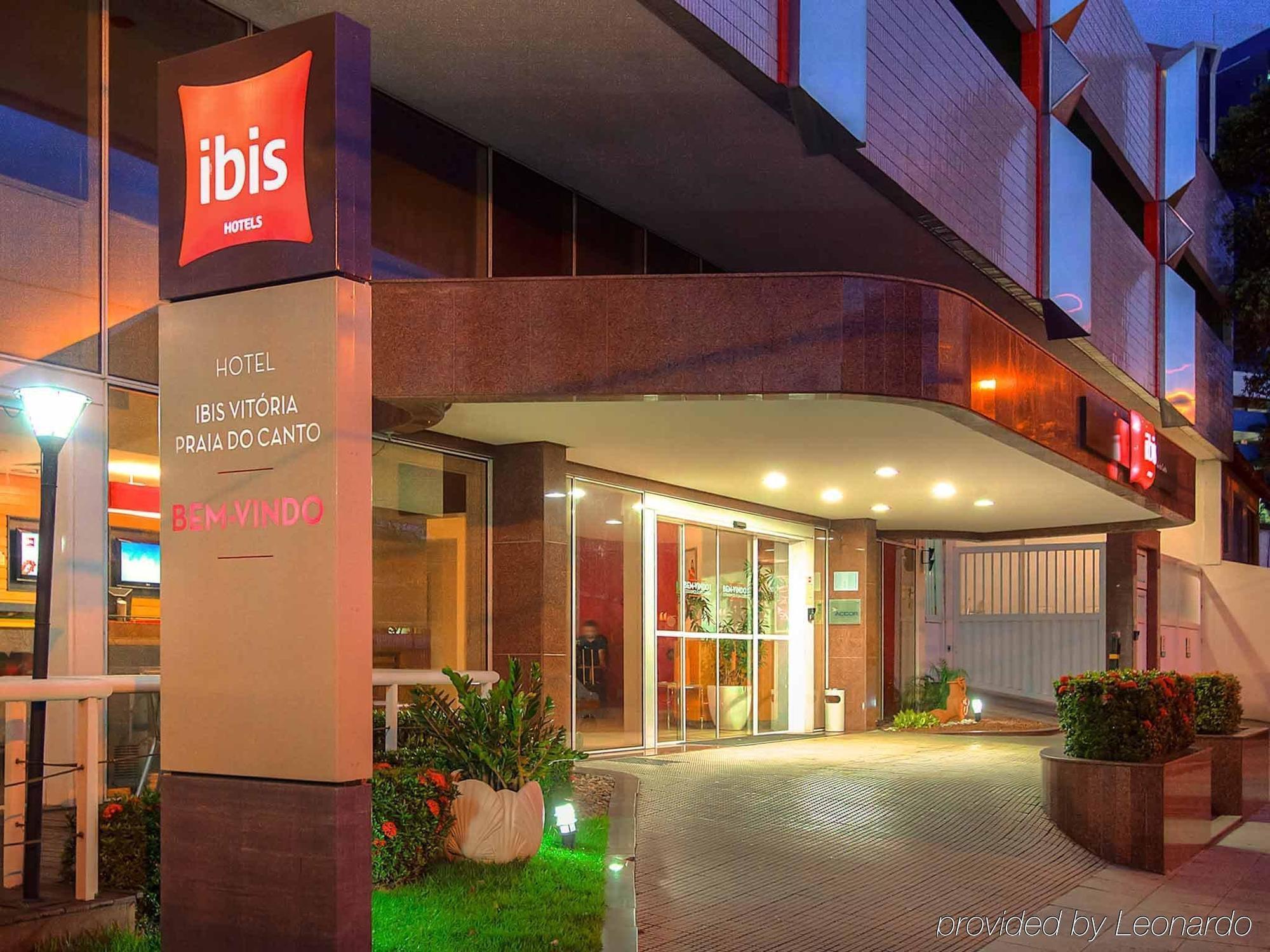Ibis Vitoria Praia Do Canto Esterno foto